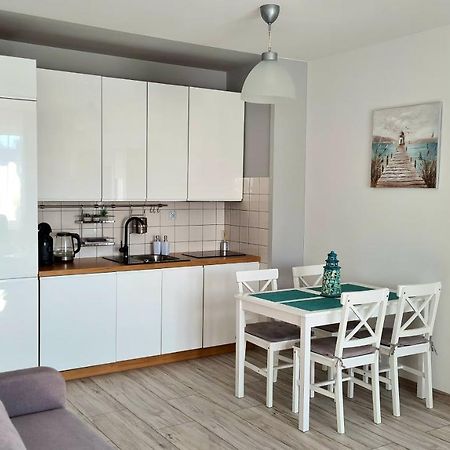Appartement Apartament Z Garazem W Kolobrzegu Extérieur photo