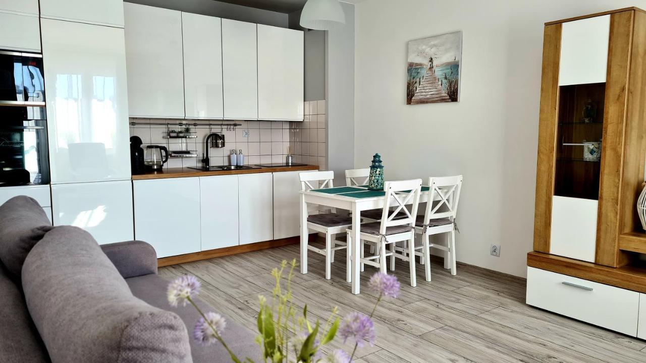 Appartement Apartament Z Garazem W Kolobrzegu Extérieur photo